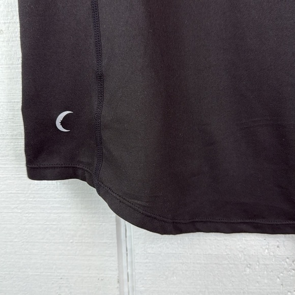 Zyia Active Women’s Size XL Black T-Shirt scoop hem longer in front than back - Picture 3 of 7